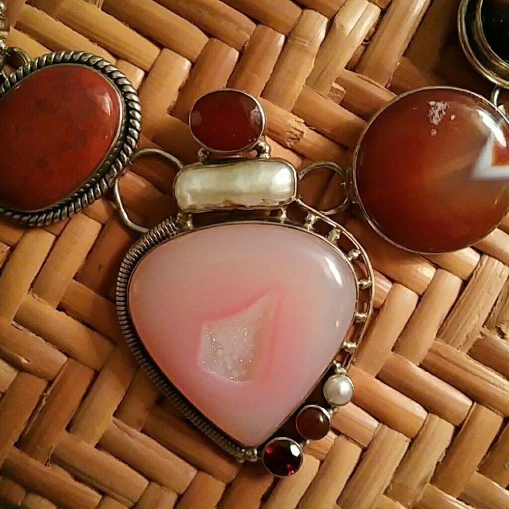 Necklace    - Picture 6 of 6